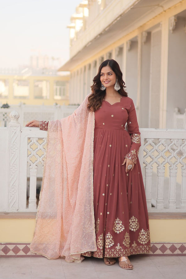 Lable mishwa Presents Faux Georgette Gown